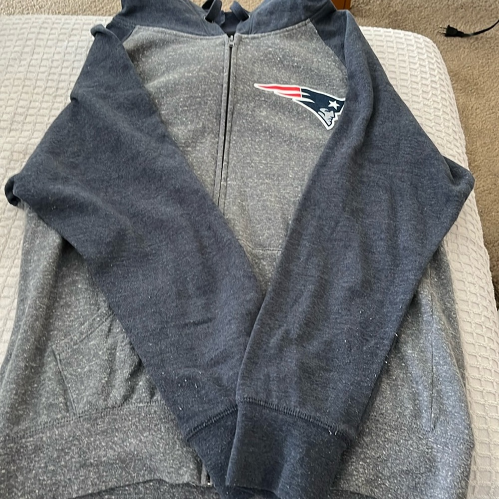 New England Patriots zip up hoodie large
